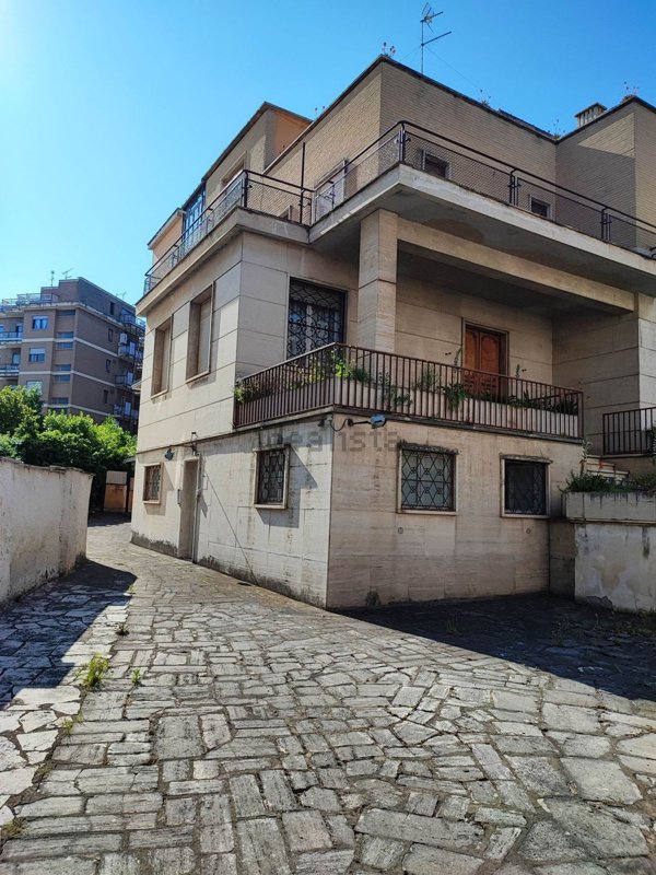 ufficio in affitto a Tivoli