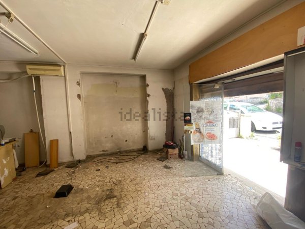 locale commerciale in affitto a Tivoli