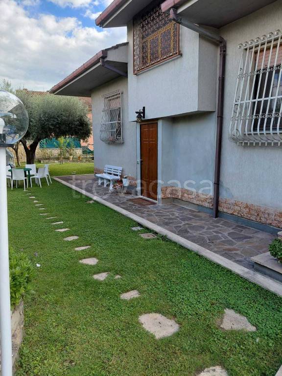 casa indipendente in affitto a Tivoli in zona Villaggio Adriano
