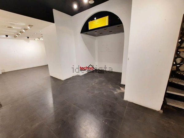 locale commerciale in affitto a Tivoli