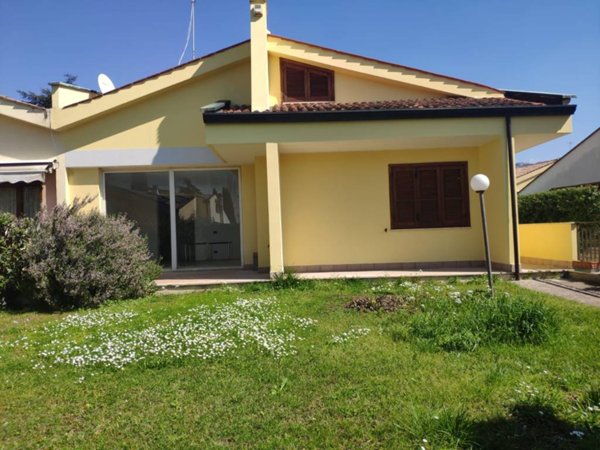 casa indipendente in affitto a Tivoli in zona Villa Adriana