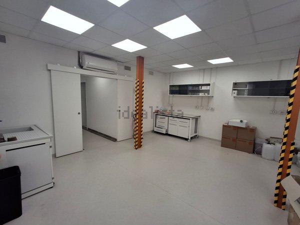 locale commerciale in affitto a Tivoli