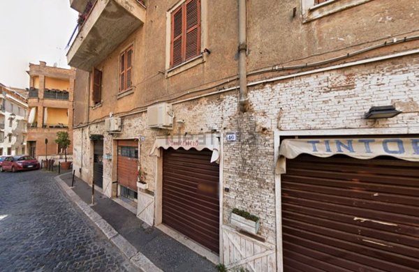 locale commerciale in affitto a Tivoli