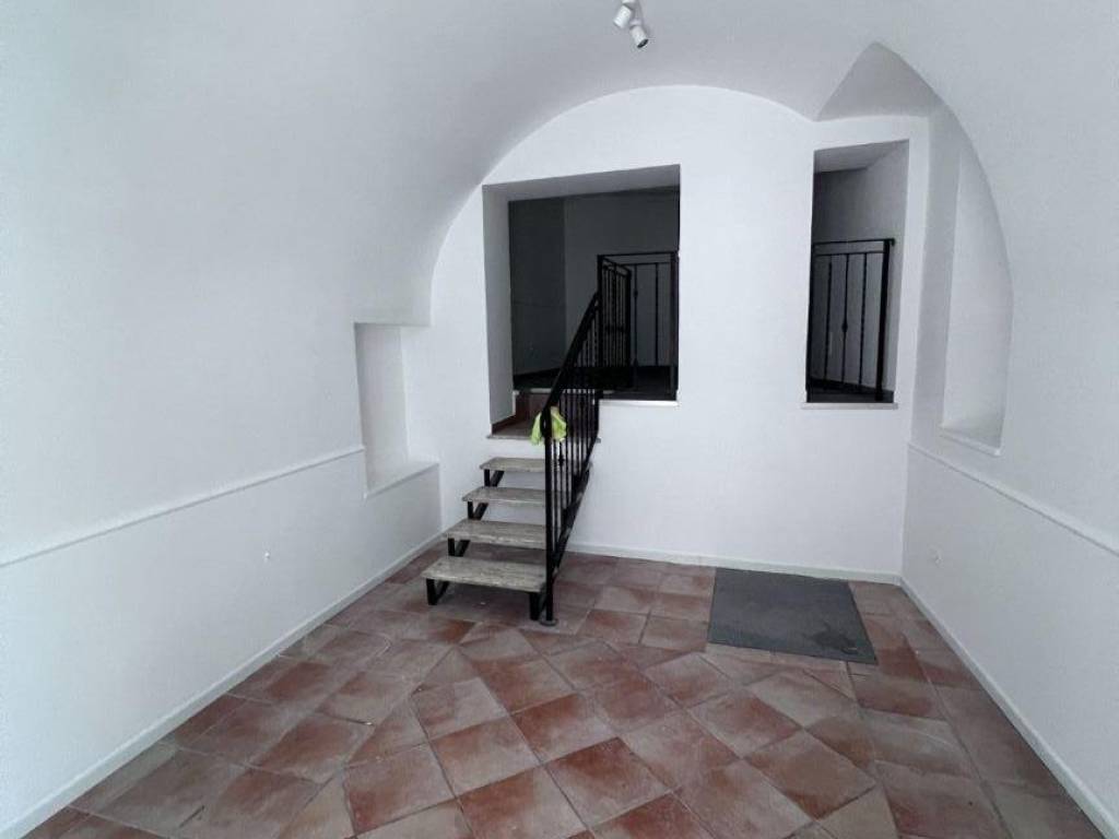 negozio in affitto a Tivoli