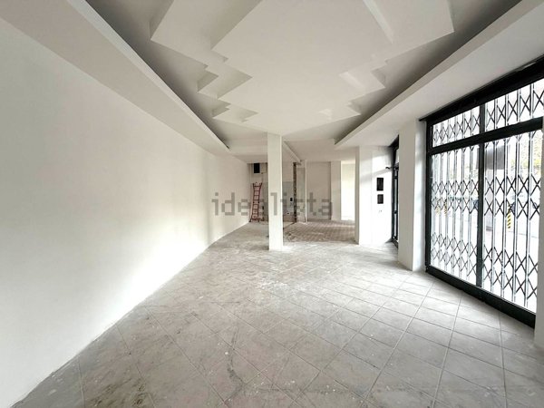 locale commerciale in affitto a Tivoli