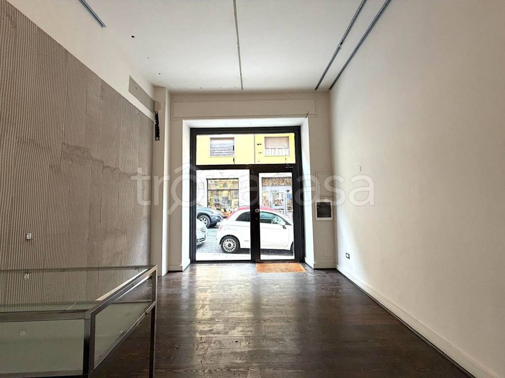 negozio in affitto a Tivoli