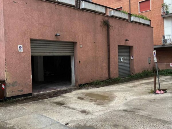 negozio in affitto a Tivoli