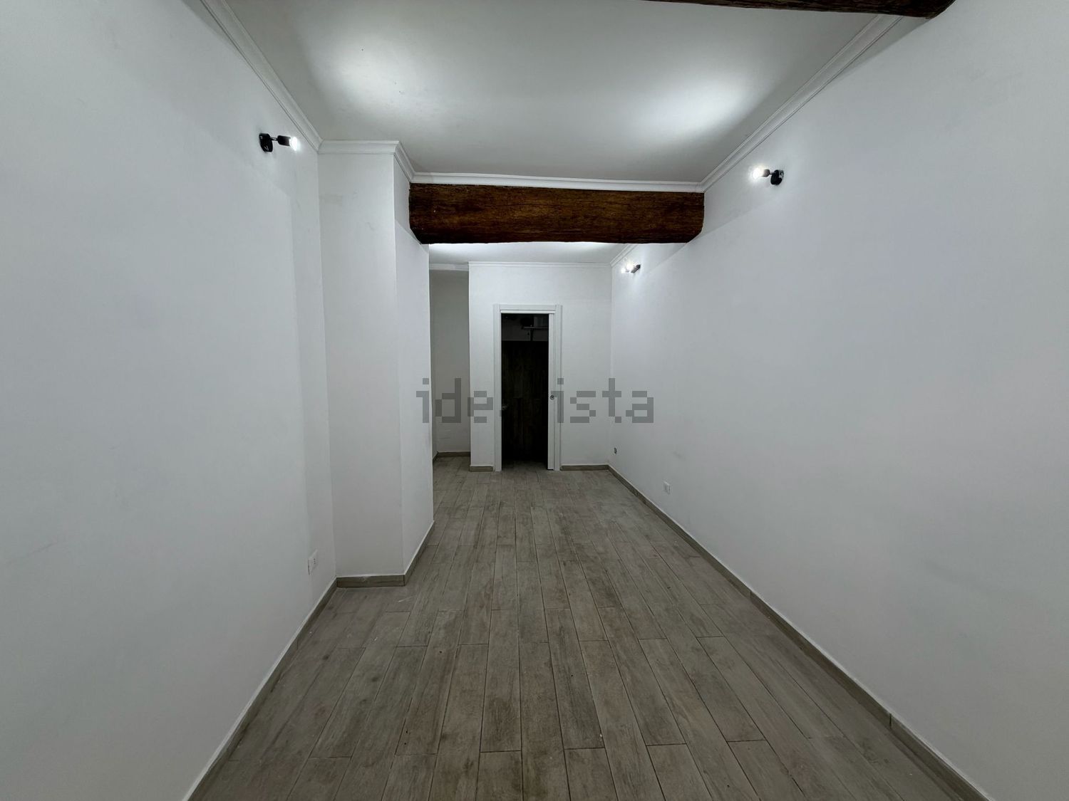 locale commerciale in affitto a Tivoli