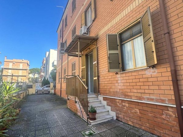 appartamento in affitto a Tivoli in zona Terme