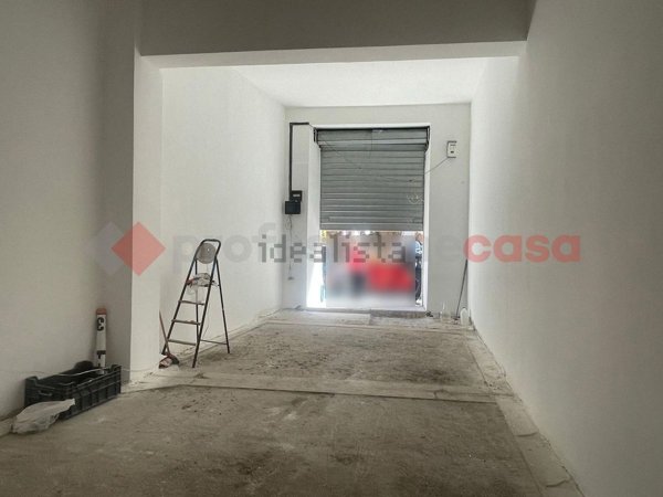 locale commerciale in affitto a Tivoli