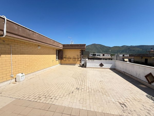 appartamento in affitto a Tivoli in zona Campolimpido