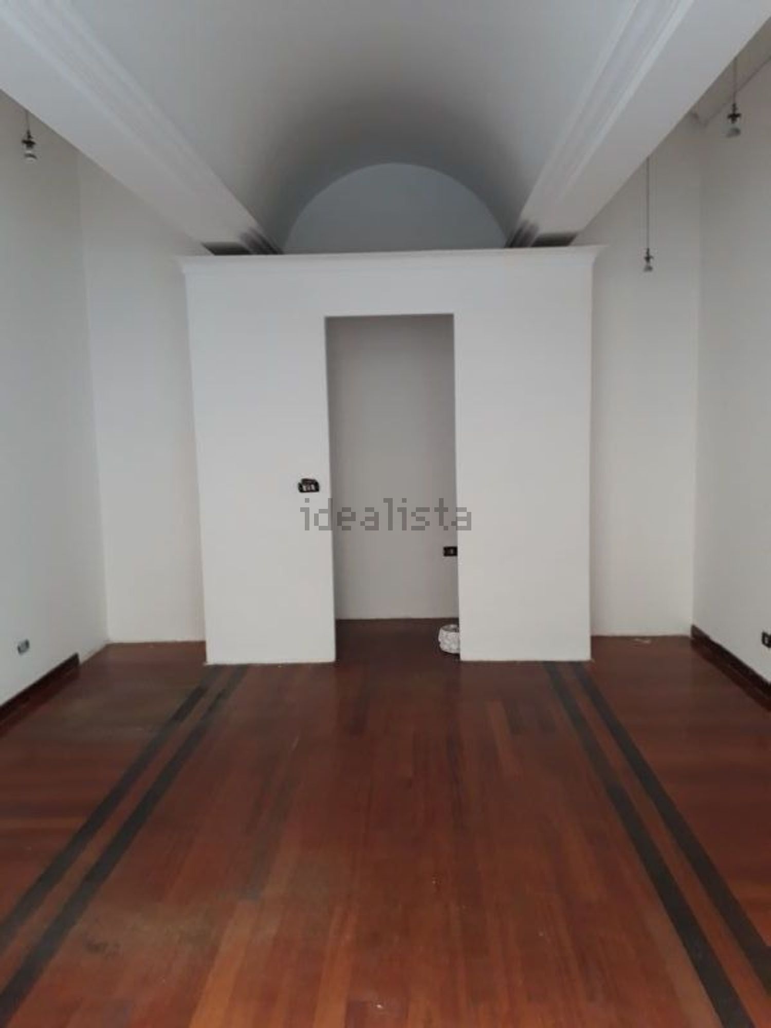 locale commerciale in affitto a Tivoli