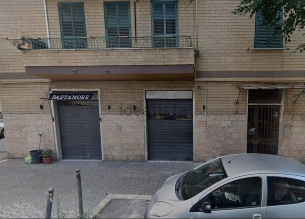 locale commerciale in affitto a Tivoli