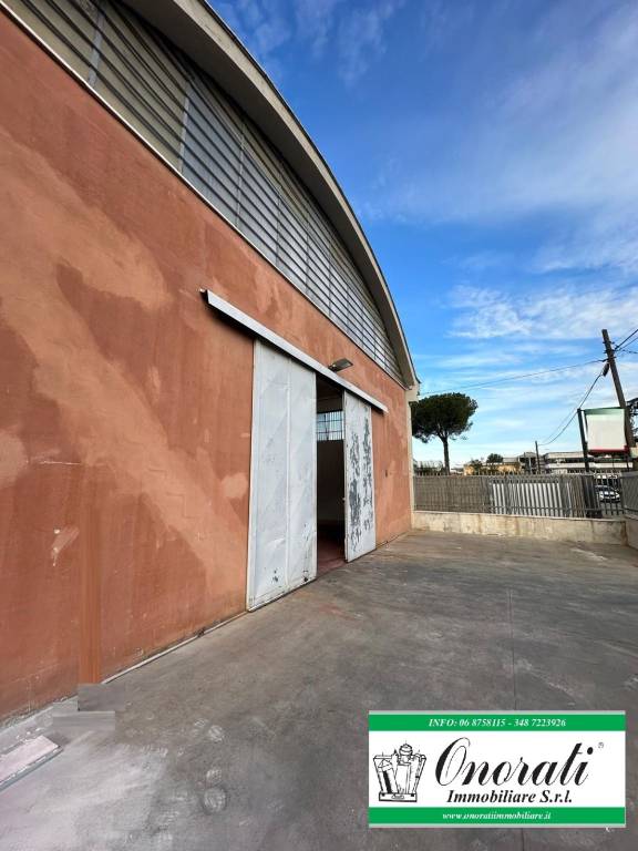 locale commerciale in affitto a Tivoli
