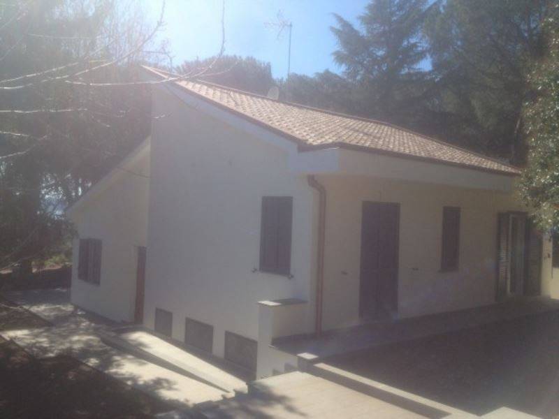 casa indipendente in affitto a Trevignano Romano