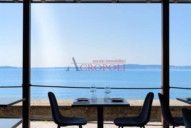 negozio in vendita a Trevignano Romano