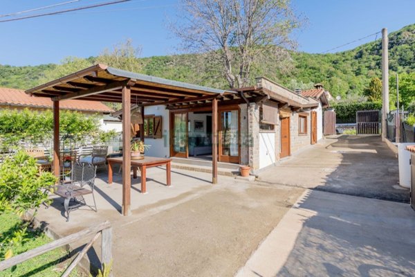 casa indipendente in affitto a Trevignano Romano