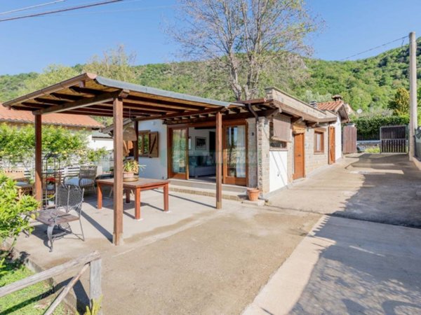 casa indipendente in affitto a Trevignano Romano