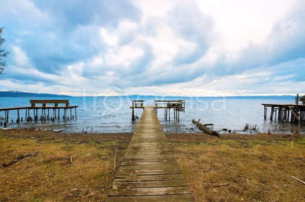 casa indipendente in affitto a Trevignano Romano