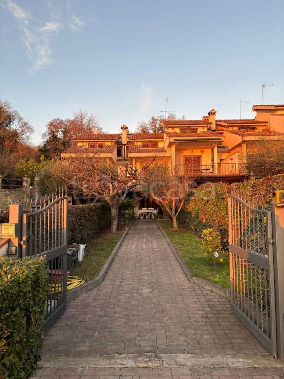 casa indipendente in affitto a Trevignano Romano