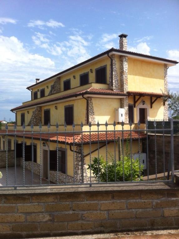 casa indipendente in affitto a Velletri