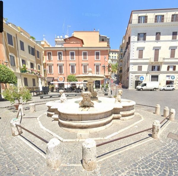 negozio in affitto a Velletri