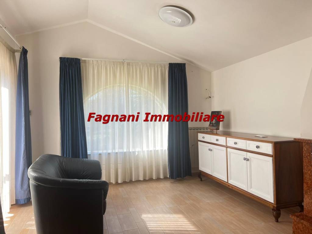 casa indipendente in affitto a Velletri
