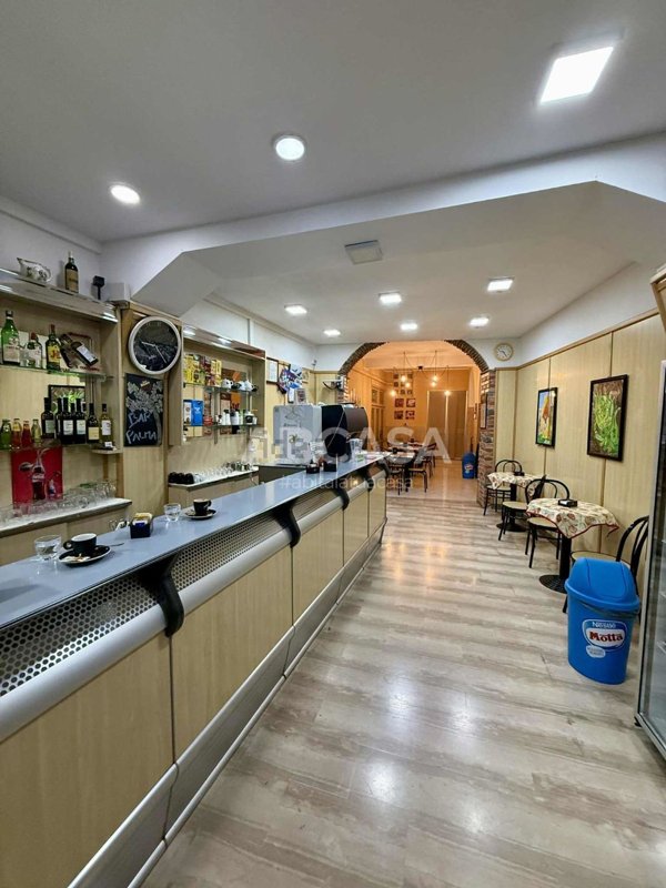 negozio in affitto a Velletri