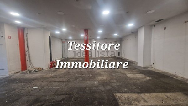 locale commerciale in affitto a Velletri