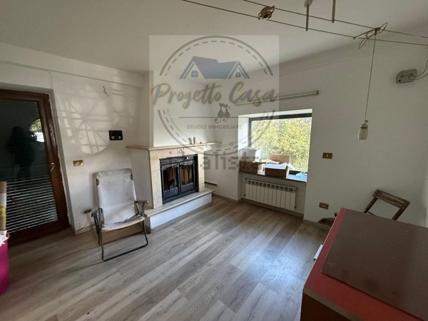 pentavano in affitto a Velletri