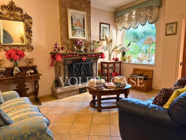 casa indipendente in affitto a Velletri