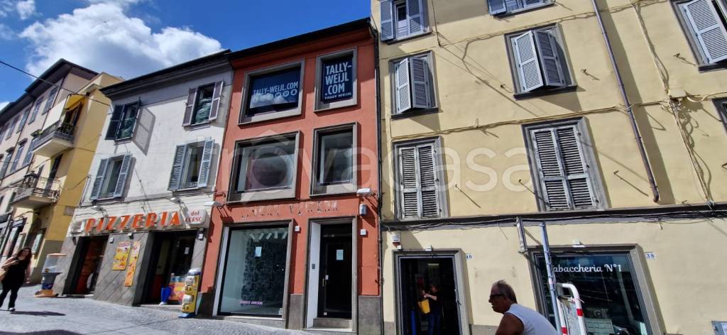 negozio in affitto a Velletri