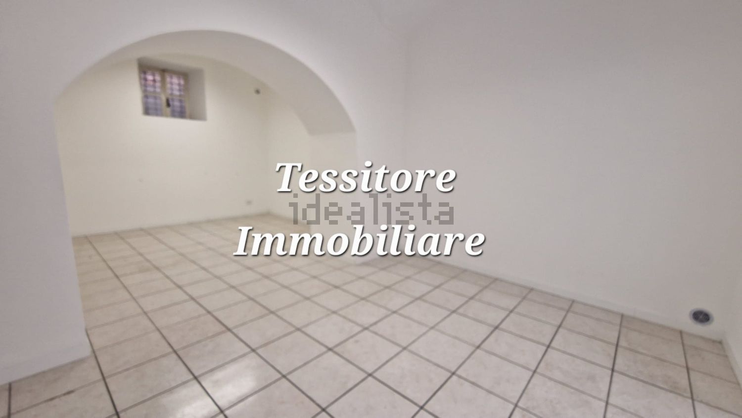 locale commerciale in affitto a Velletri