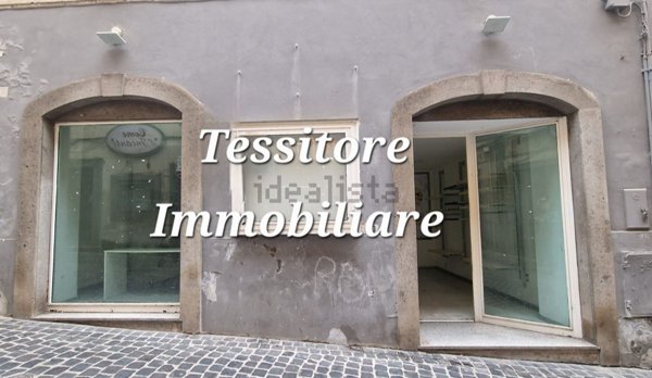 locale commerciale in affitto a Velletri