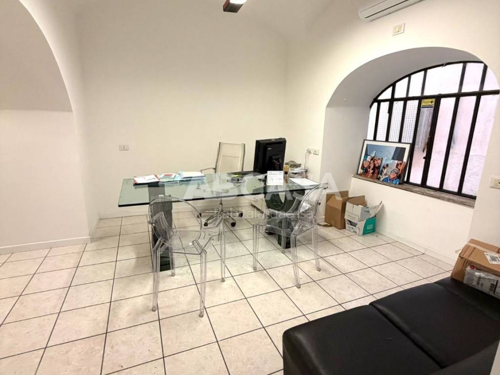 negozio in affitto a Velletri