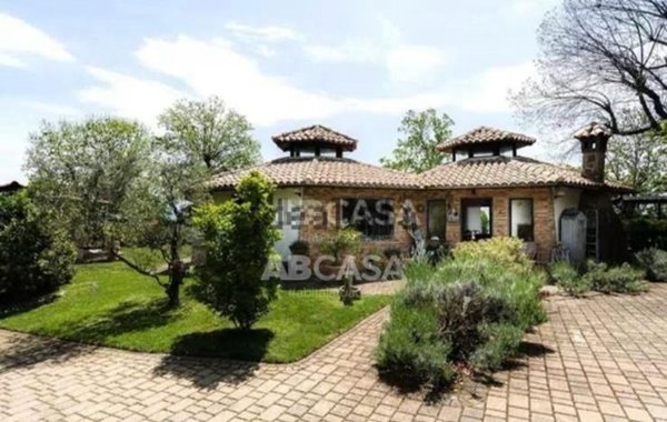 casa indipendente in affitto a Velletri