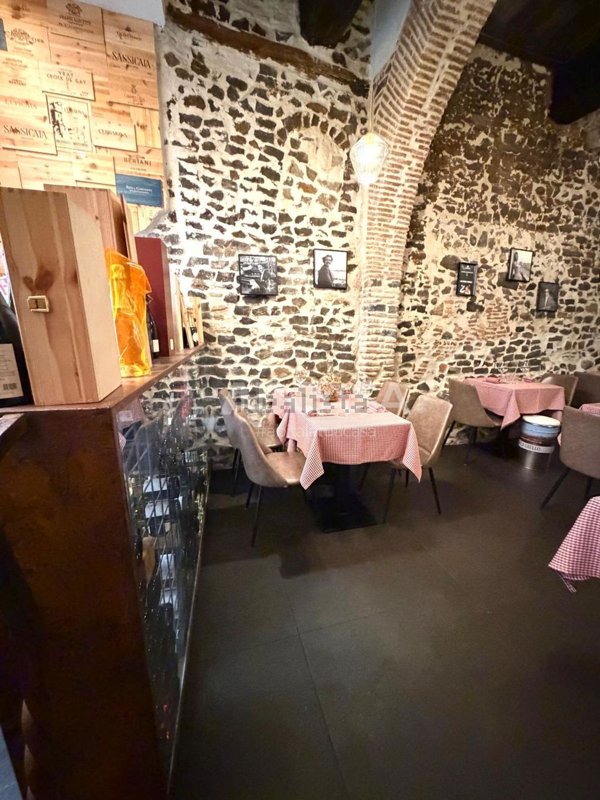 negozio in affitto a Velletri