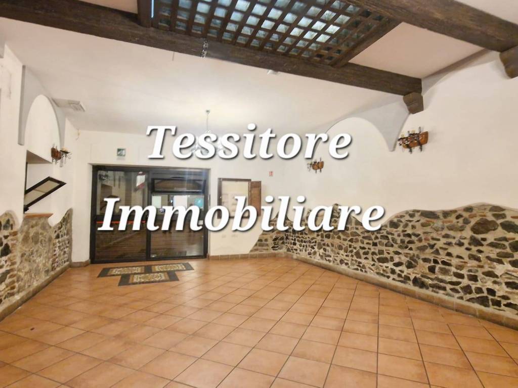 negozio in affitto a Velletri