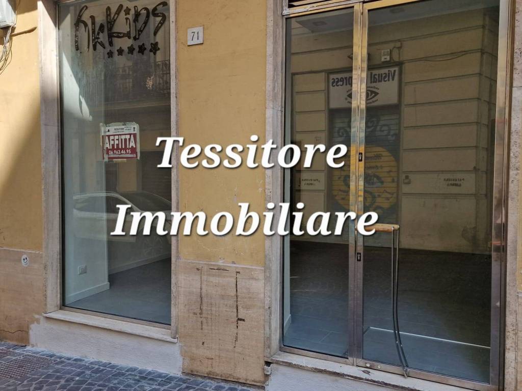 negozio in affitto a Velletri