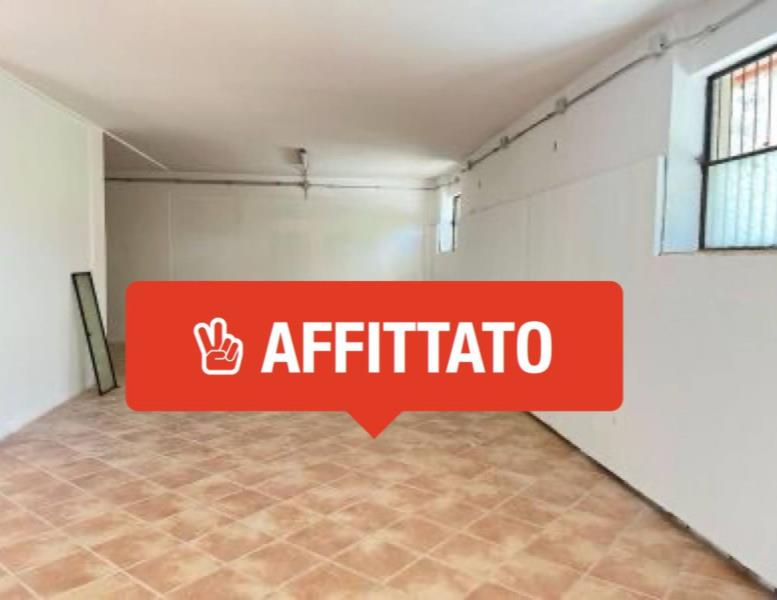 locale commerciale in affitto a Velletri