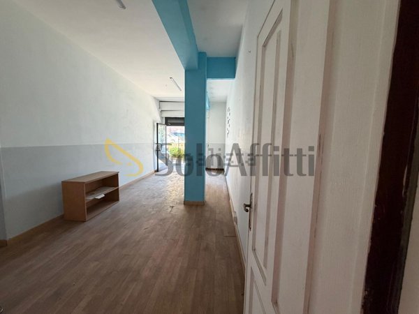 locale commerciale in affitto a Velletri