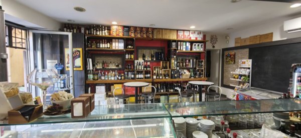 negozio in affitto a Velletri