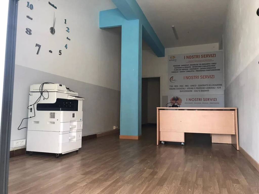 locale commerciale in affitto a Velletri