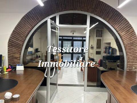locale commerciale in affitto a Velletri