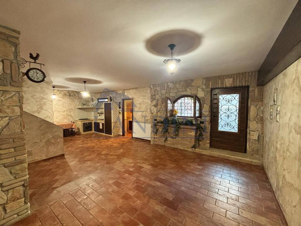 casa indipendente in affitto a Zagarolo