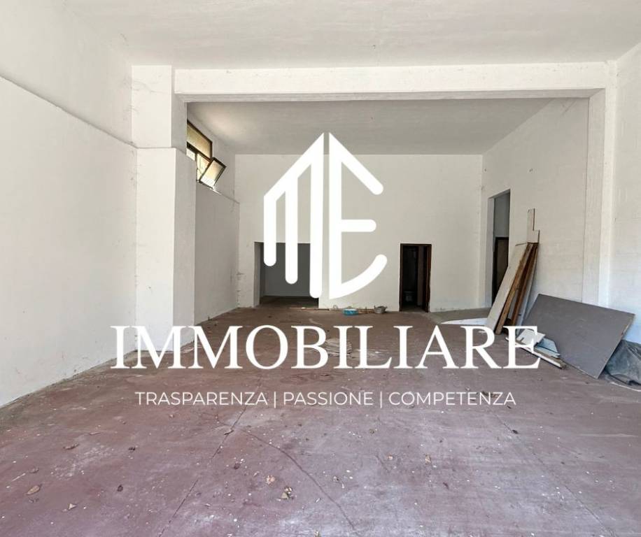 negozio in affitto a Lariano