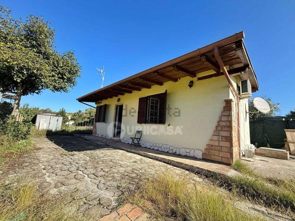 appartamento in affitto a Lariano