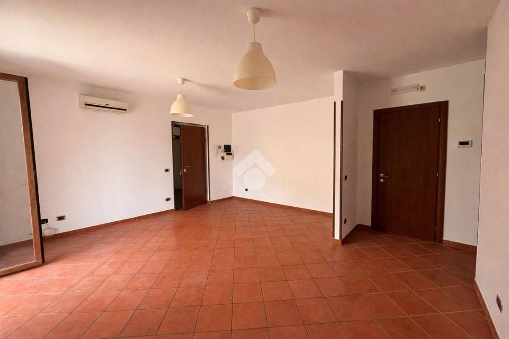 appartamento in affitto a Lariano