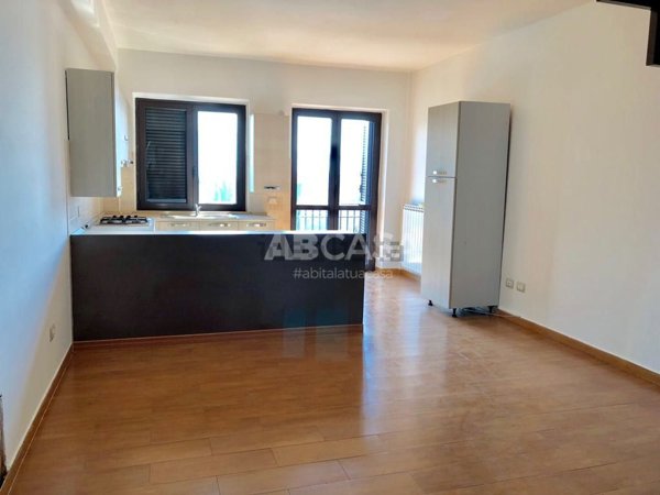appartamento in affitto a Lariano