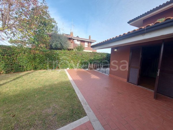casa indipendente in affitto a Ladispoli in zona Marina di San Nicola